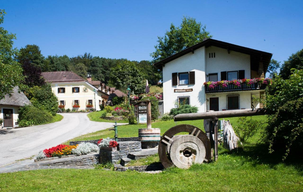 Gaestezimmer Buchegger Krumbach  ภายนอก รูปภาพ