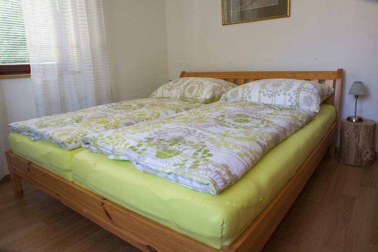 Gaestezimmer Buchegger Krumbach  ภายนอก รูปภาพ